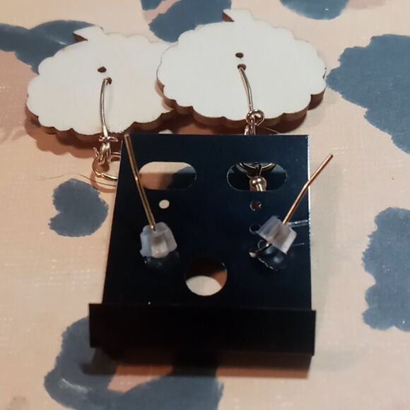 Button tree earrings - Picture 4 of 4